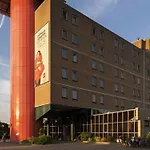 Ibis Rotterdam 3* 블라르딩겐