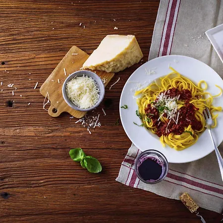 Ibis Rotterdam 블라르딩겐