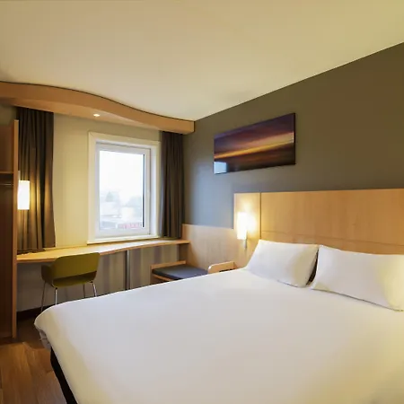 Hotel Ibis Rotterdam 3*