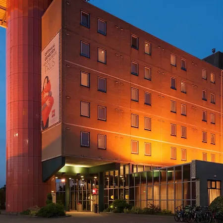 Ibis Rotterdam Hotel 3*
