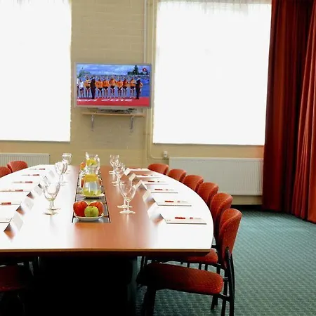 Hotel Ibis Rotterdam 3*