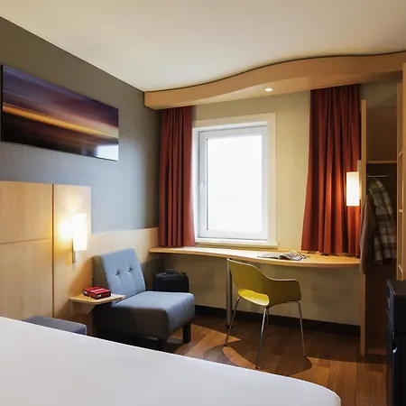 Ibis Rotterdam 블라르딩겐