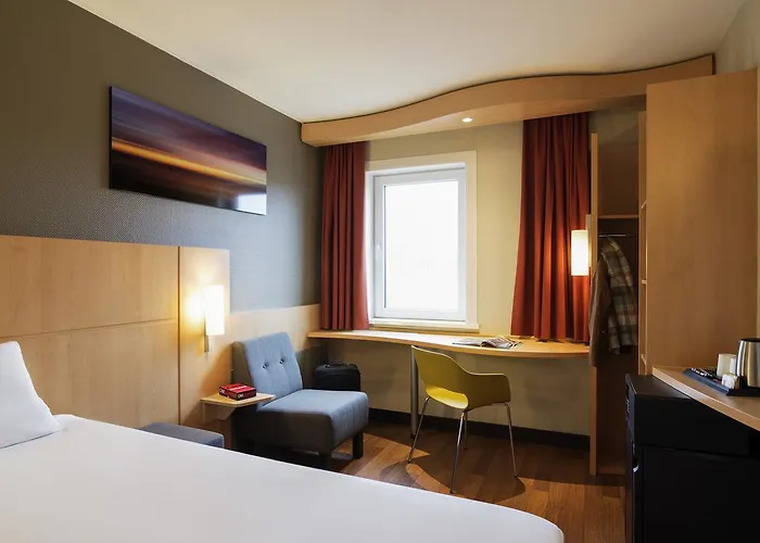 Ibis Rotterdam 블라르딩겐