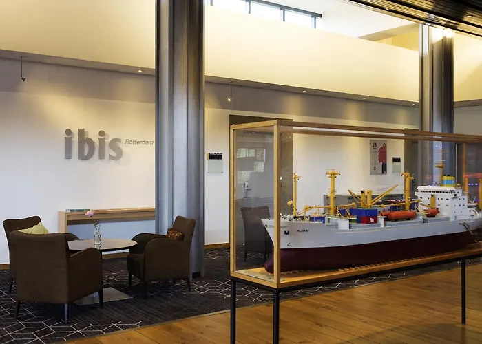 Ξενοδοχείο Ibis Rotterdam 3*