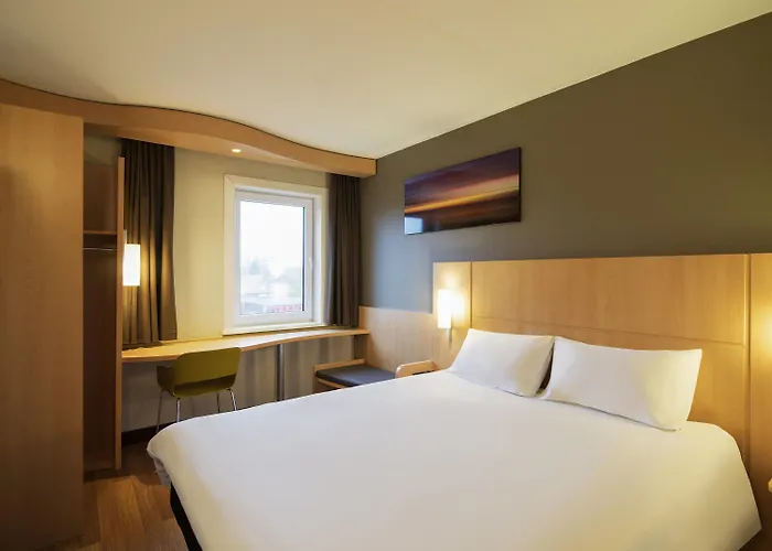 Hotel Ibis Rotterdam 3*